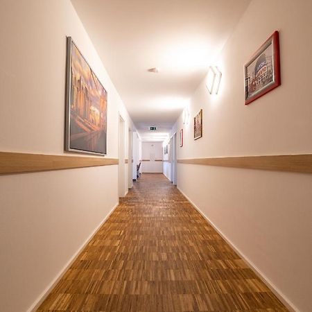 Pension Zum Bergmann ボーレン エクステリア 写真